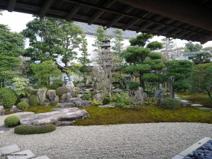 Jardin japonais maison médiévale