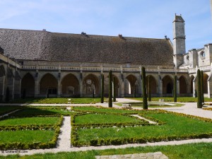 Le cloître de l'Abbaye de Royaumont